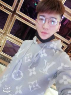 苏柒资料,探寻古典与现代交融的时尚传奇